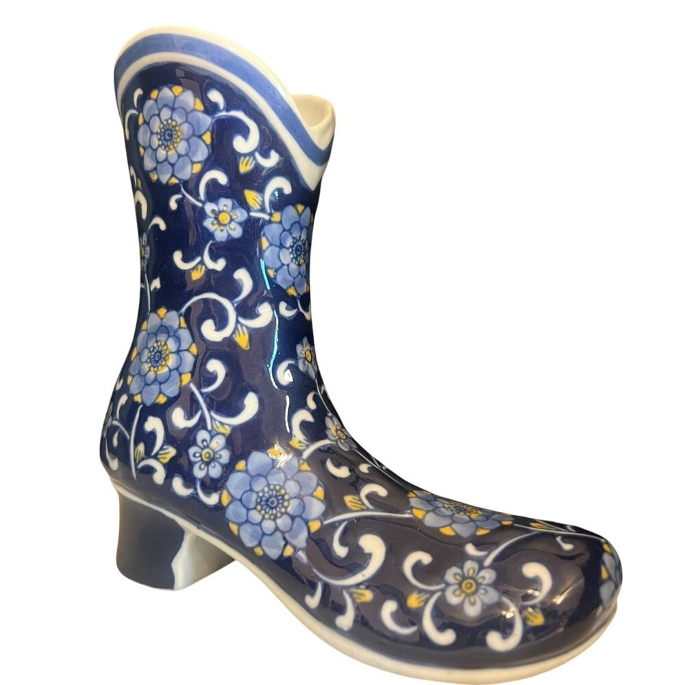 Vtg Western Cowboy Boot Chinoiserie Porcelain Vase Blue White Floral Texas Rodeo